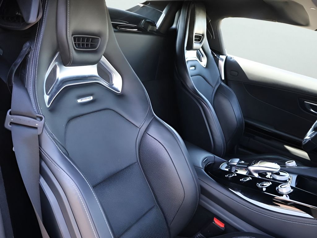 Used 2019 Iridium Silver Metallic Mercedes-Benz Base image 16