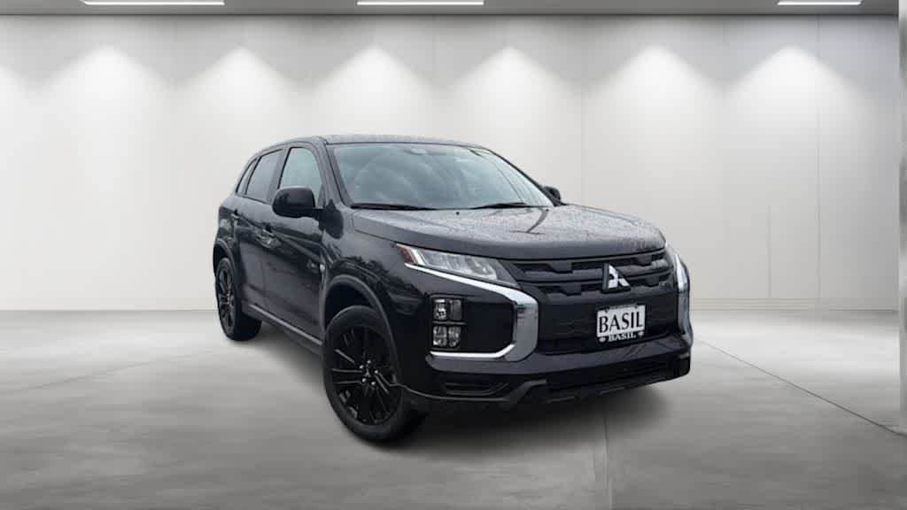 2027 Mitsubishi Outlander Sport LE