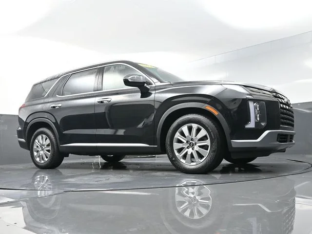 Used 2024 Black Hyundai SEL image 34