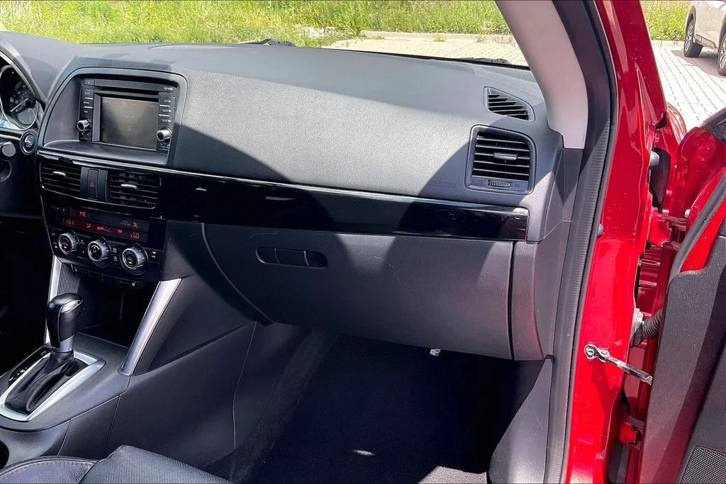Used 2015 Red Mazda Grand Touring image 16