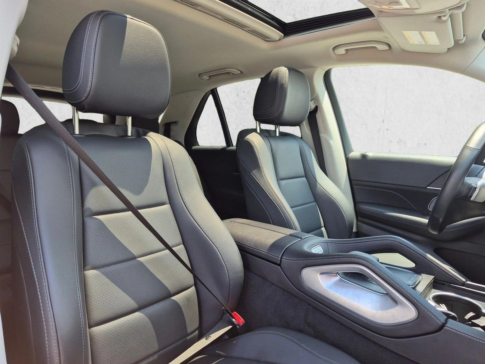 Used 2024 Black Mercedes-Benz GLE 350 image 23