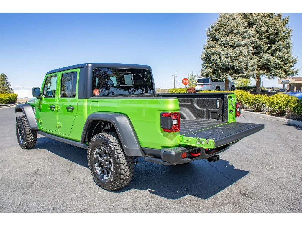 Used 2025 Mojito Jeep Rubicon image 9