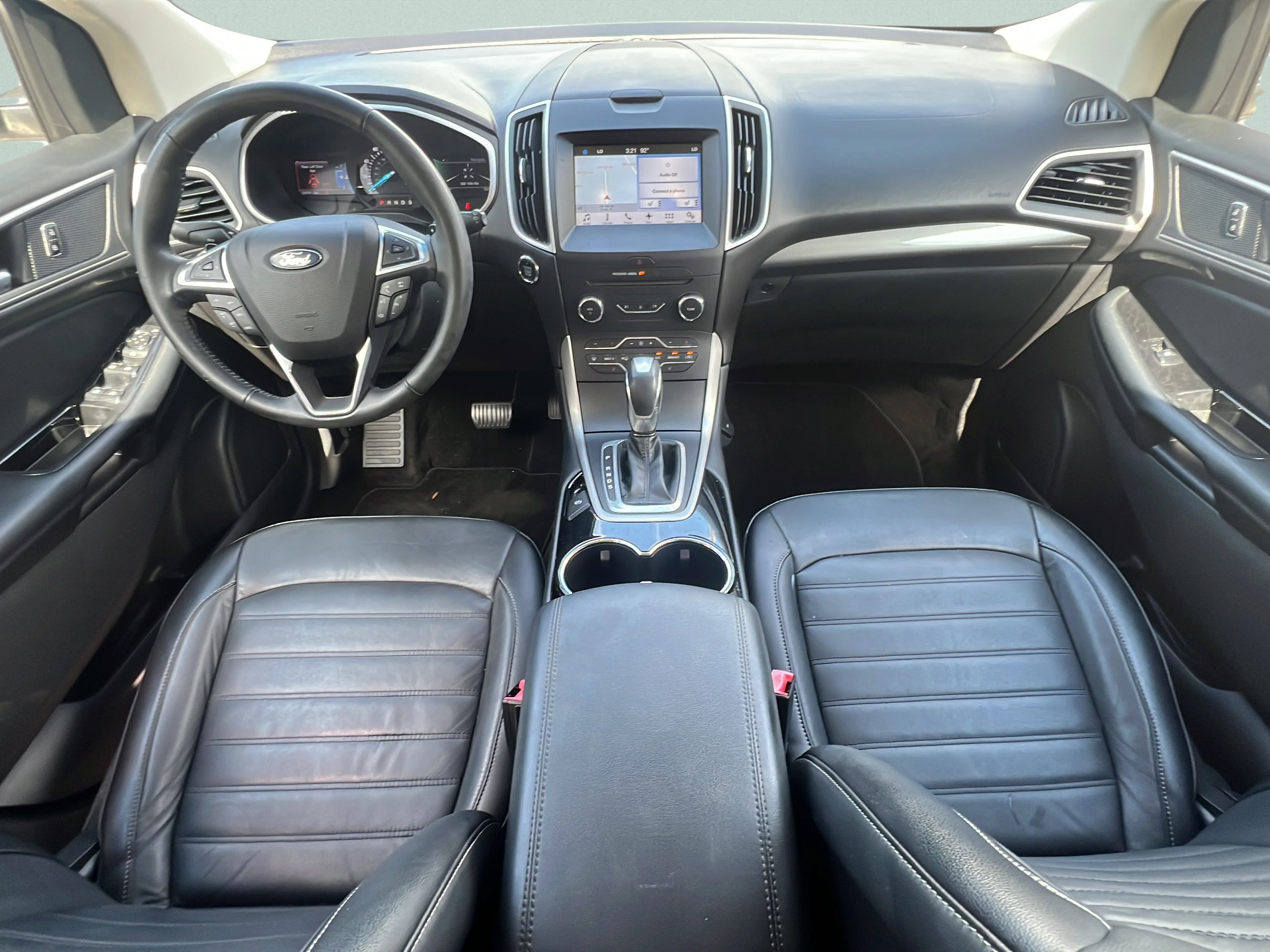 Used 2017 White Platinum Clearcoat Metallic Ford SEL image 11