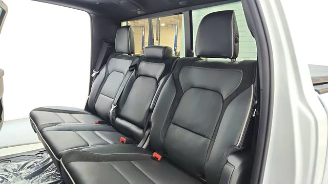 New 2026 Bright White Clear-Coat Exterior Paint RAM Laramie image 23