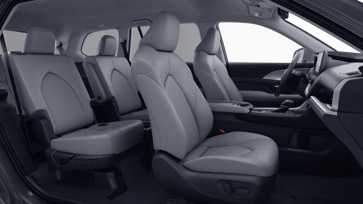 New 2026 Wind Chill Pearl Toyota Hybrid XLE image 28