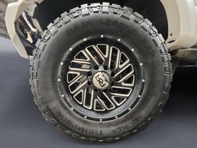 Used 2019 White Ford Lariat image 14