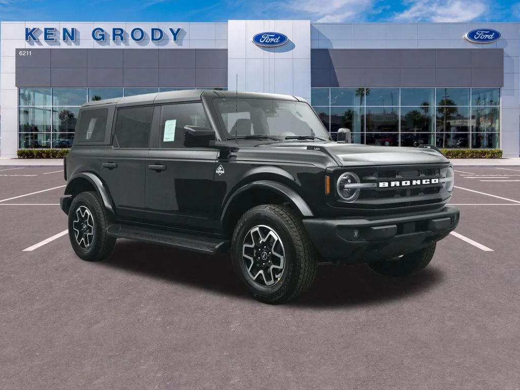 2026 Ford Bronco Outer Banks 4x4's photo