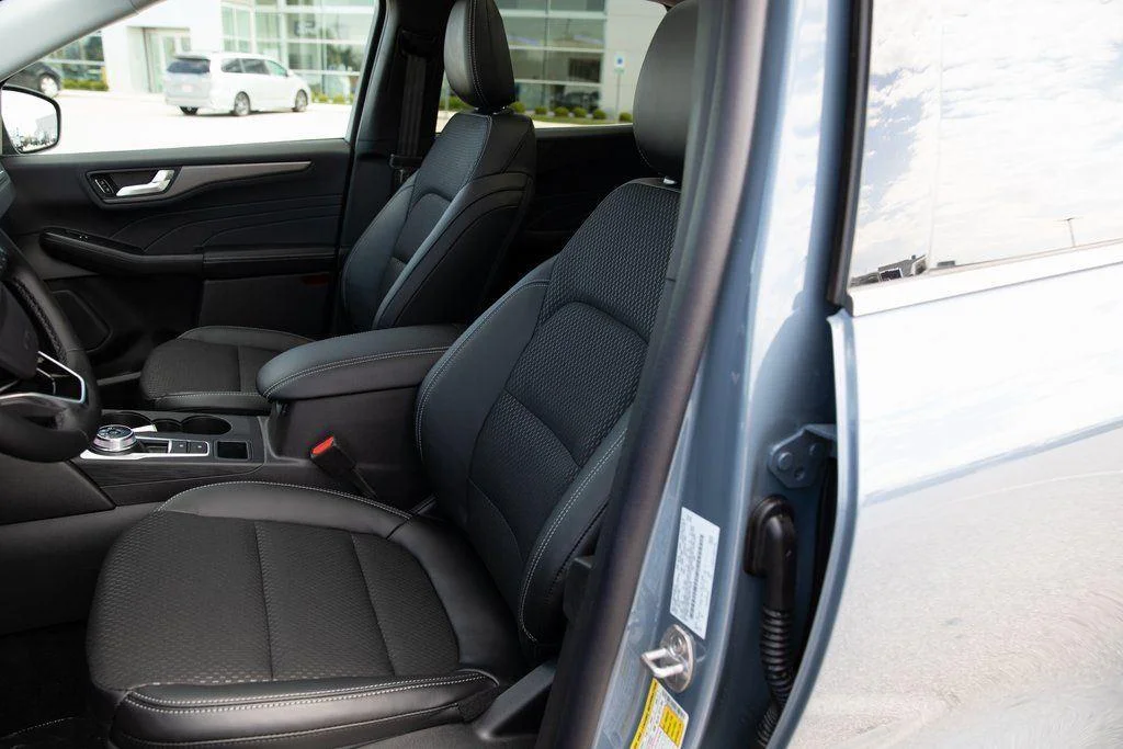 2025 Ford Escape Plug-in hybrid PHEV - Photo 17