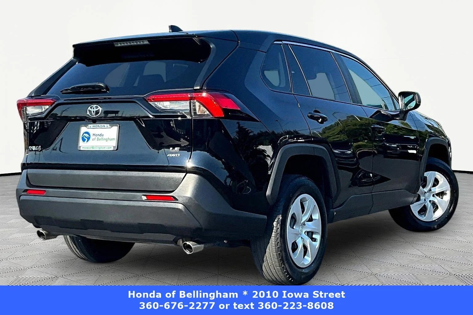 Used 2025 Midnight Black Metallic Toyota LE image 6