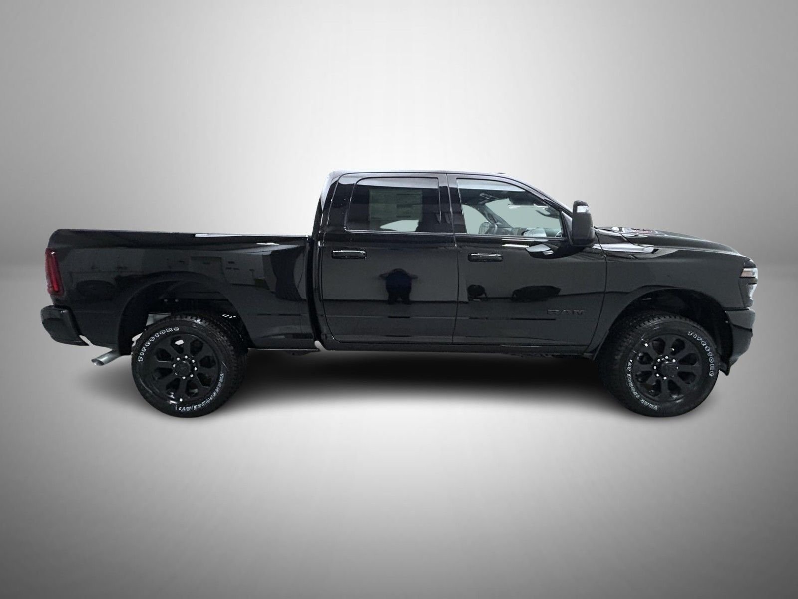 New 2026 Diamond Black Crystal Pearl-Coat Exterior Paint RAM Laramie image 4
