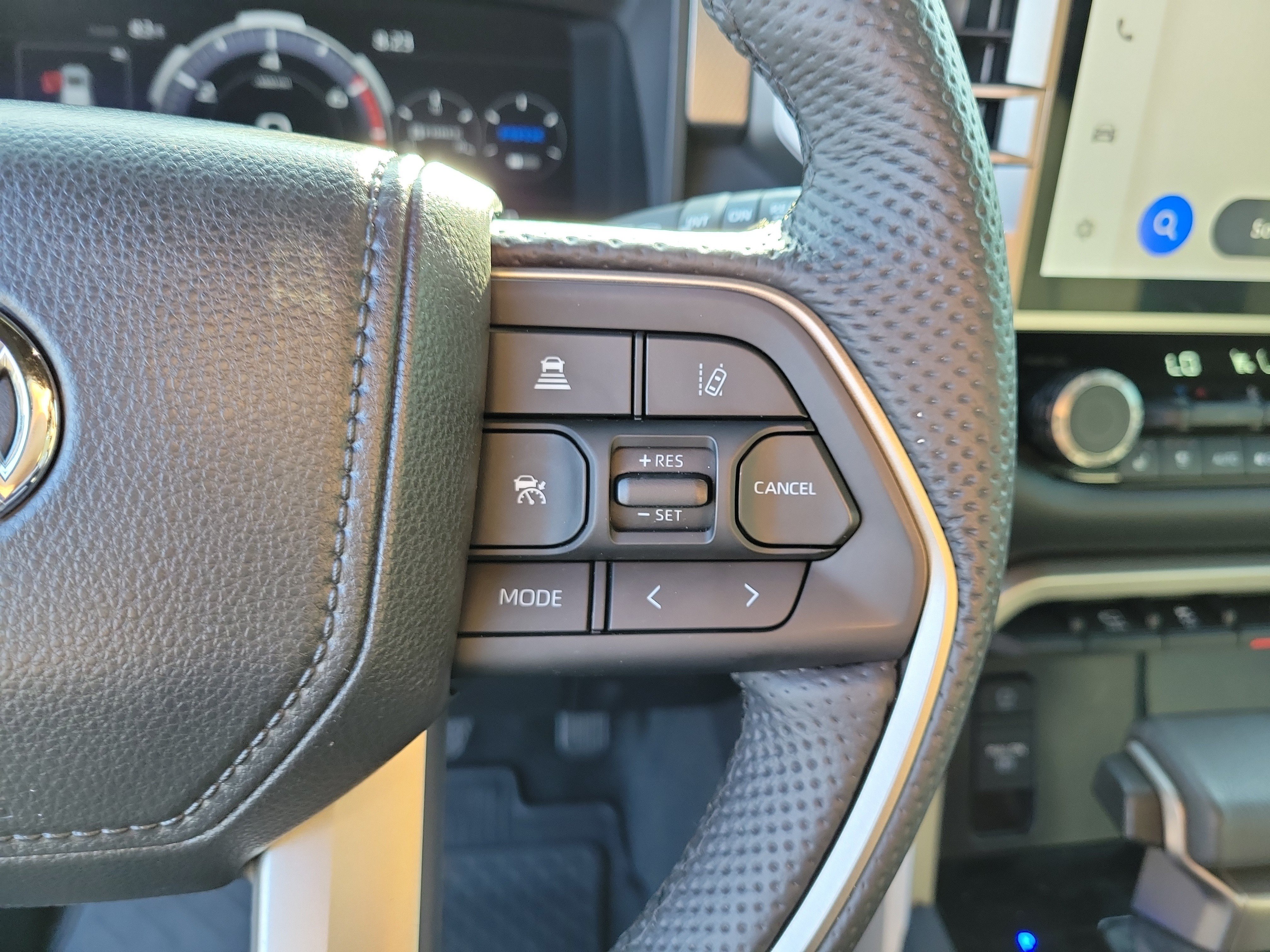 Used 2025 Pearl Toyota Limited image 22