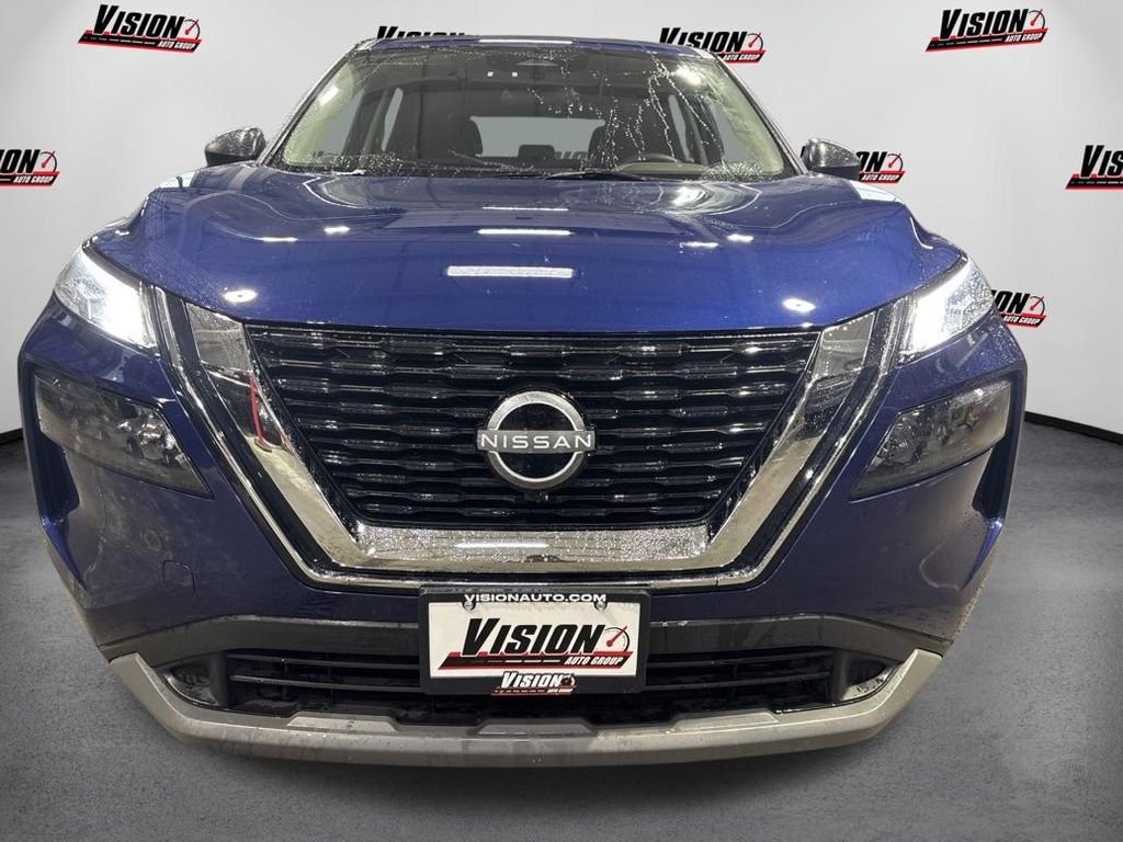 Used 2023 Blue Nissan S image 2