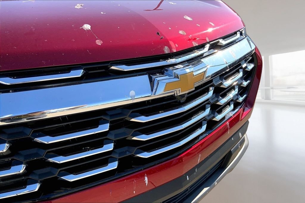 Used 2025 Radiant Red Tintcoat Chevrolet LT image 27