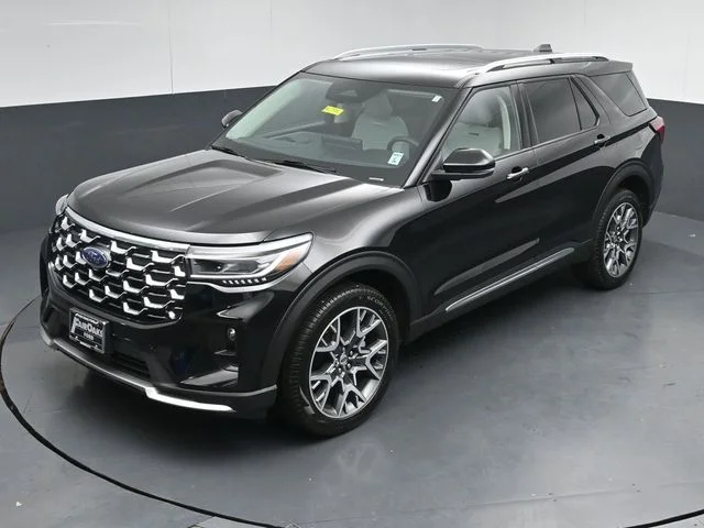 Used 2025 Black Metallic Ford Platinum image 49