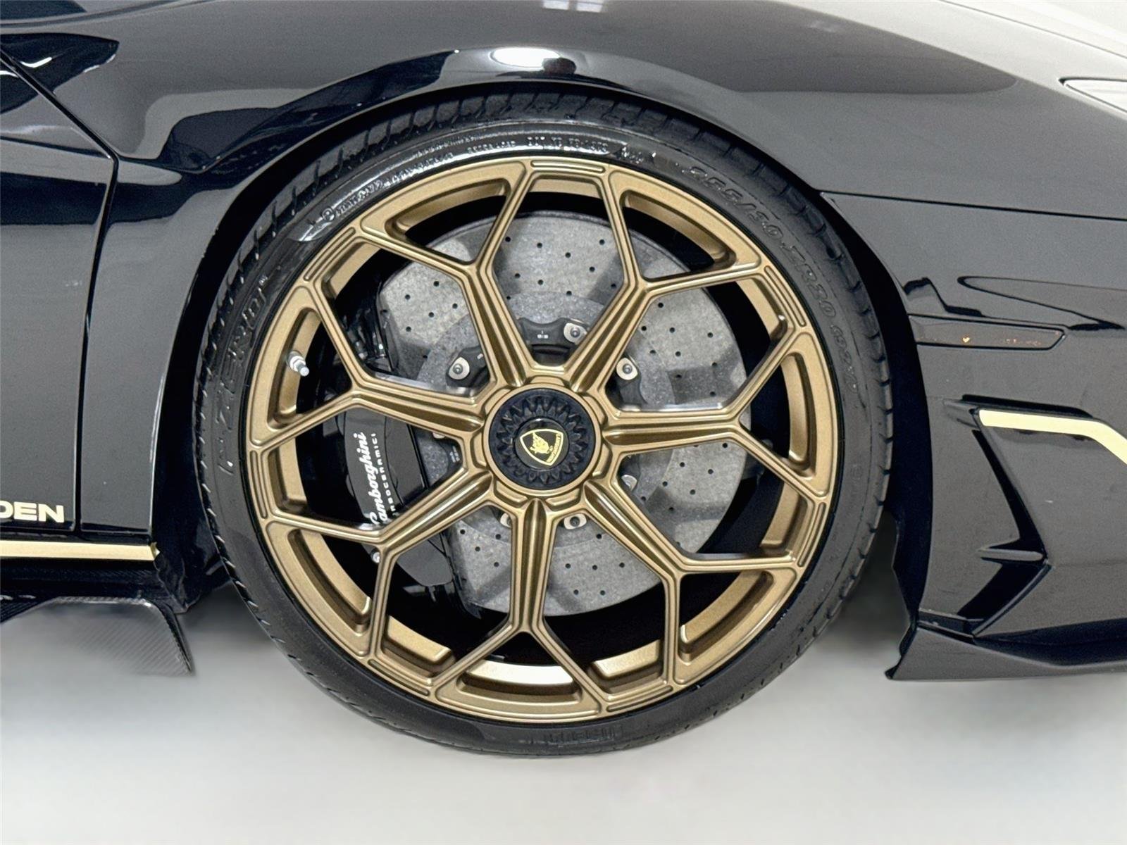 Used 2020 Nero Aldebaran Lamborghini SVJ | Boden Exhaust | Ext Carbon Pkg image 38