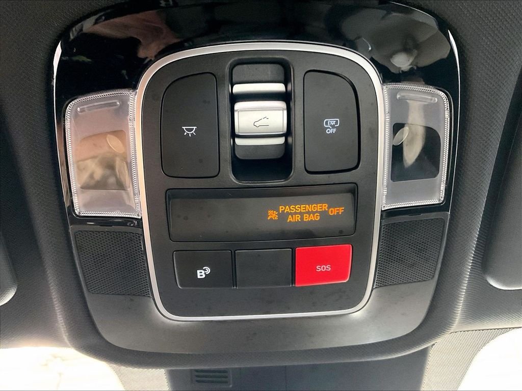 Certified Used 2025 Black Hyundai Limited image 27