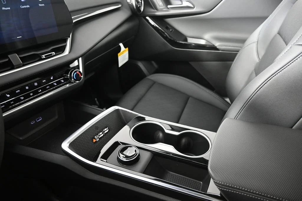 2026 Chevrolet Equinox LT - Photo 32