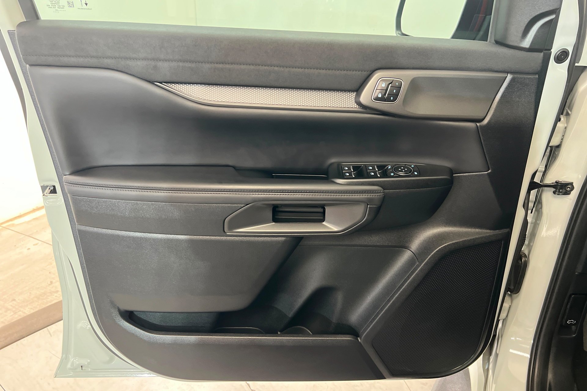Used 2024 CACTUS GRAY Ford Raptor image 16