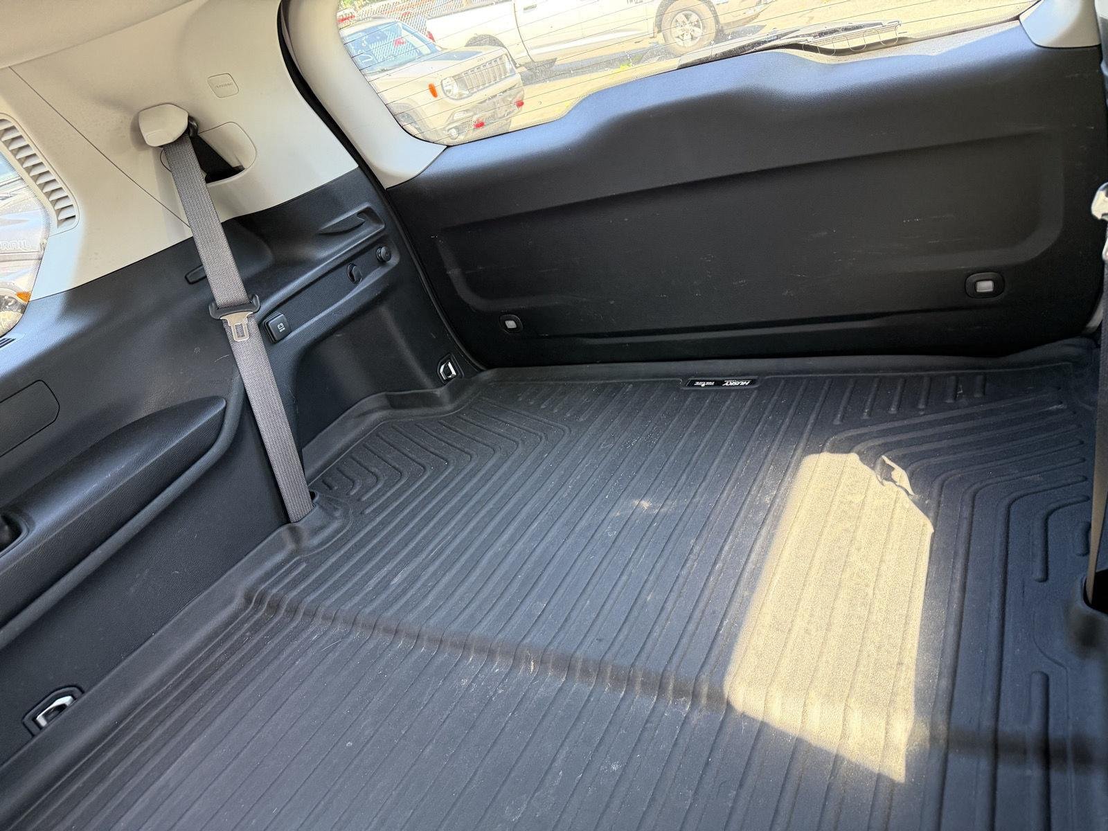 Used 2023 Bright White Clearcoat Jeep Laredo X image 15