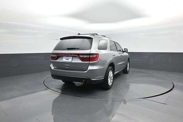 Used 2015 Silver Dodge SXT image 7