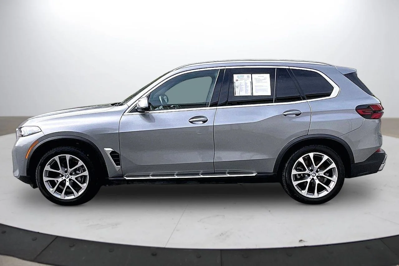 Certified Used 2024 Gray BMW xDrive40i image 5