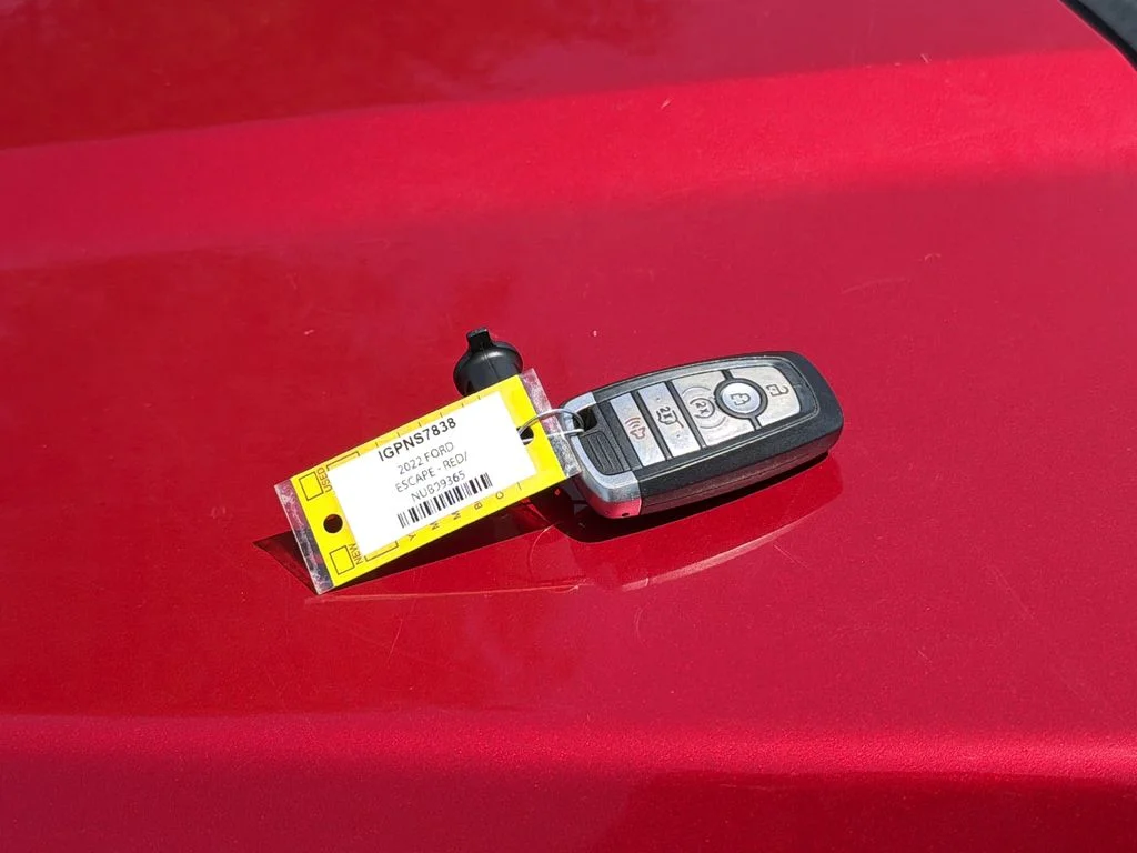 Used 2022 Red Ford SEL image 24