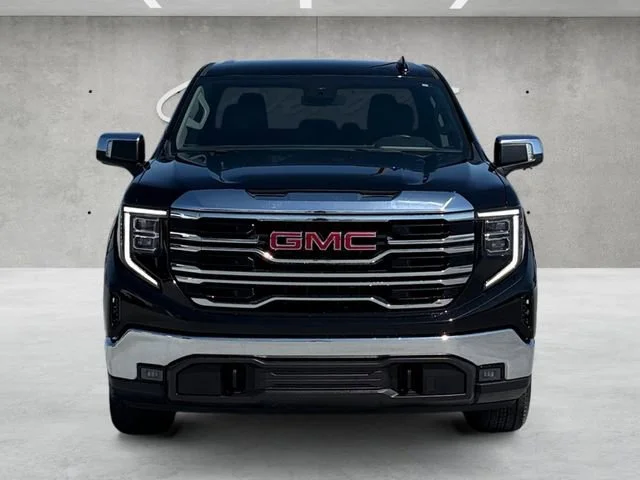 Used 2024 Onyx Black GMC SLT image 18