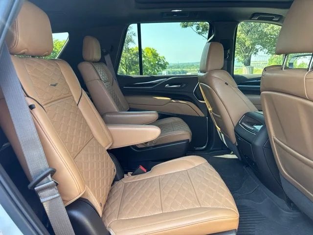 Used 2022 White Cadillac Sport image 11