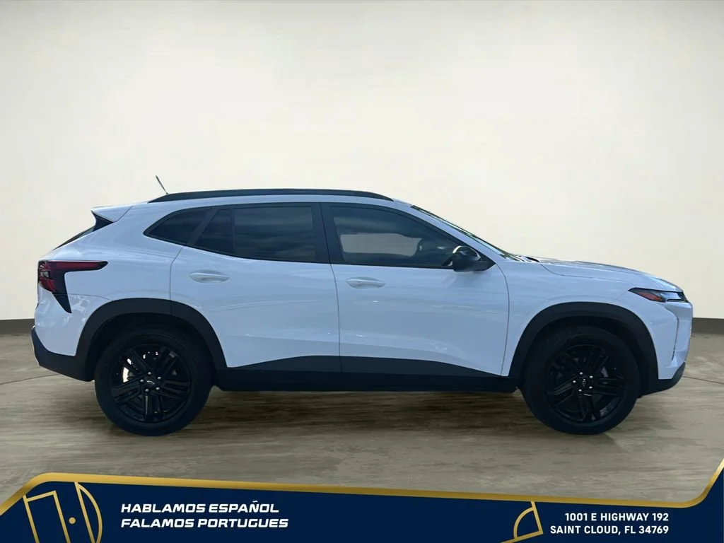 Used 2024 Summit White Chevrolet ACTIV image 7