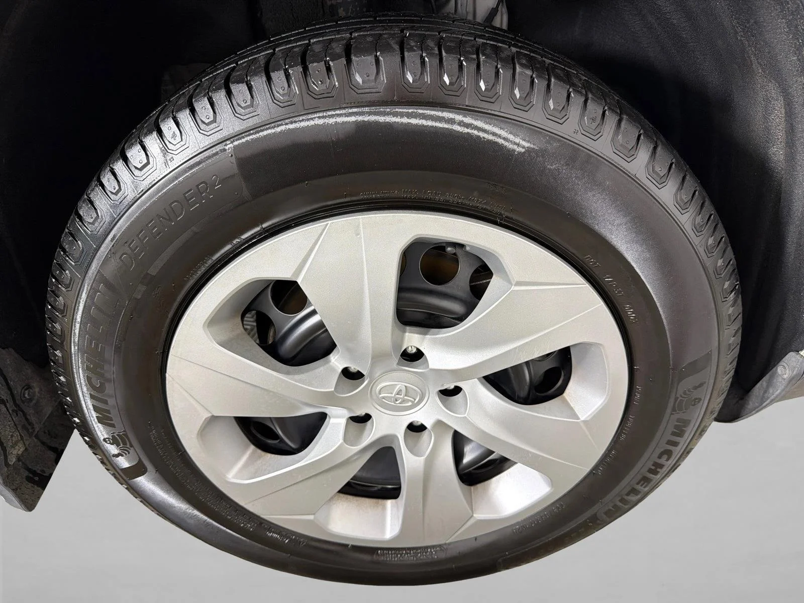 Used 2023 Silver Toyota LE image 12