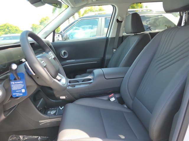 New 2026 White Hyundai Blue SEL 8P image 8