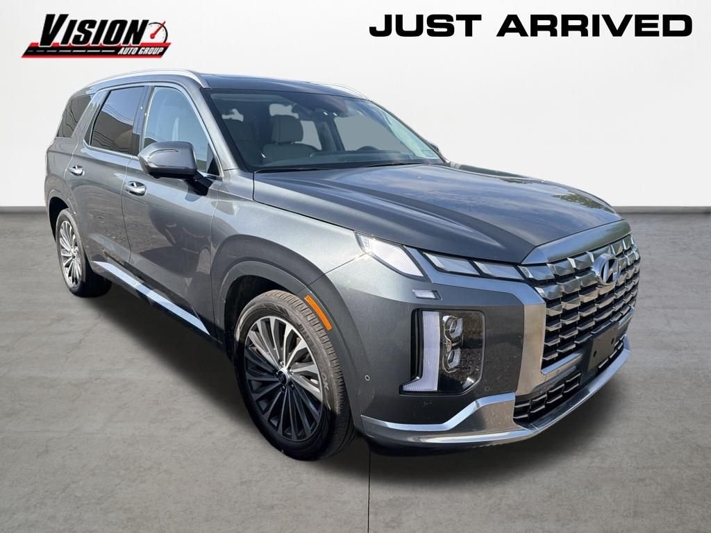 Used 2025 Gray Hyundai Calligraphy image 3