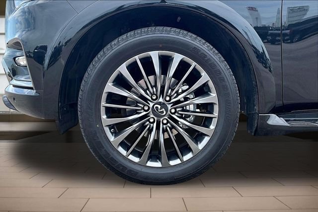 Used 2024 Black INFINITI Sensory image 8