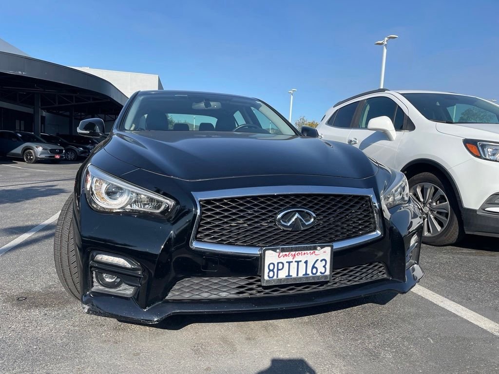Used 2017 Black Obsidian INFINITI Sport image 3