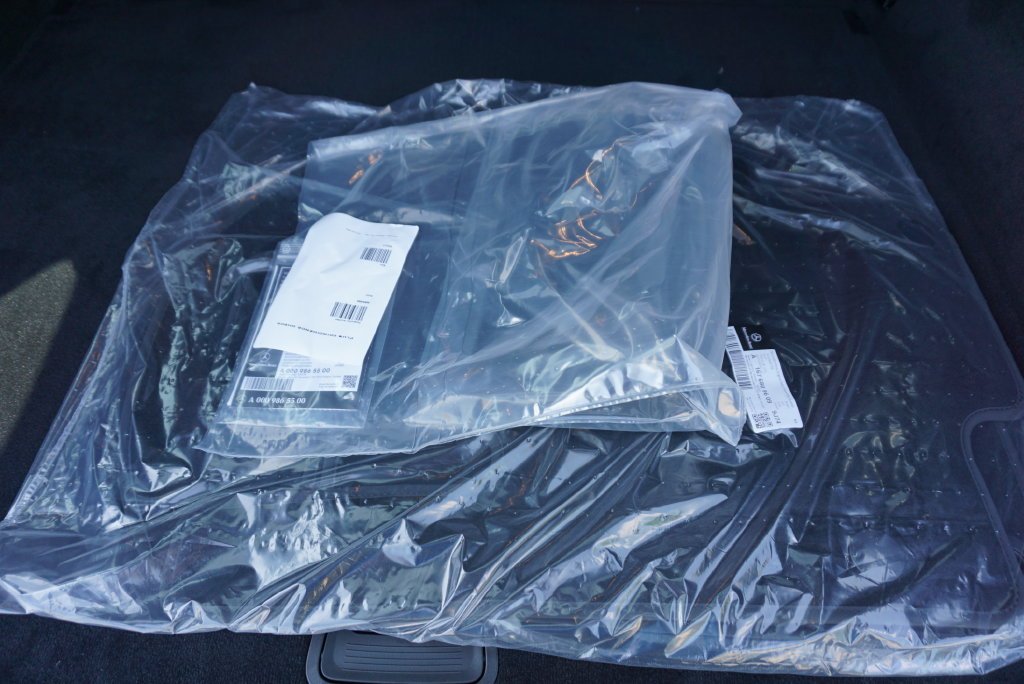 New 2026 Obsidian Black Metallic Mercedes-Benz GLE 350 image 72