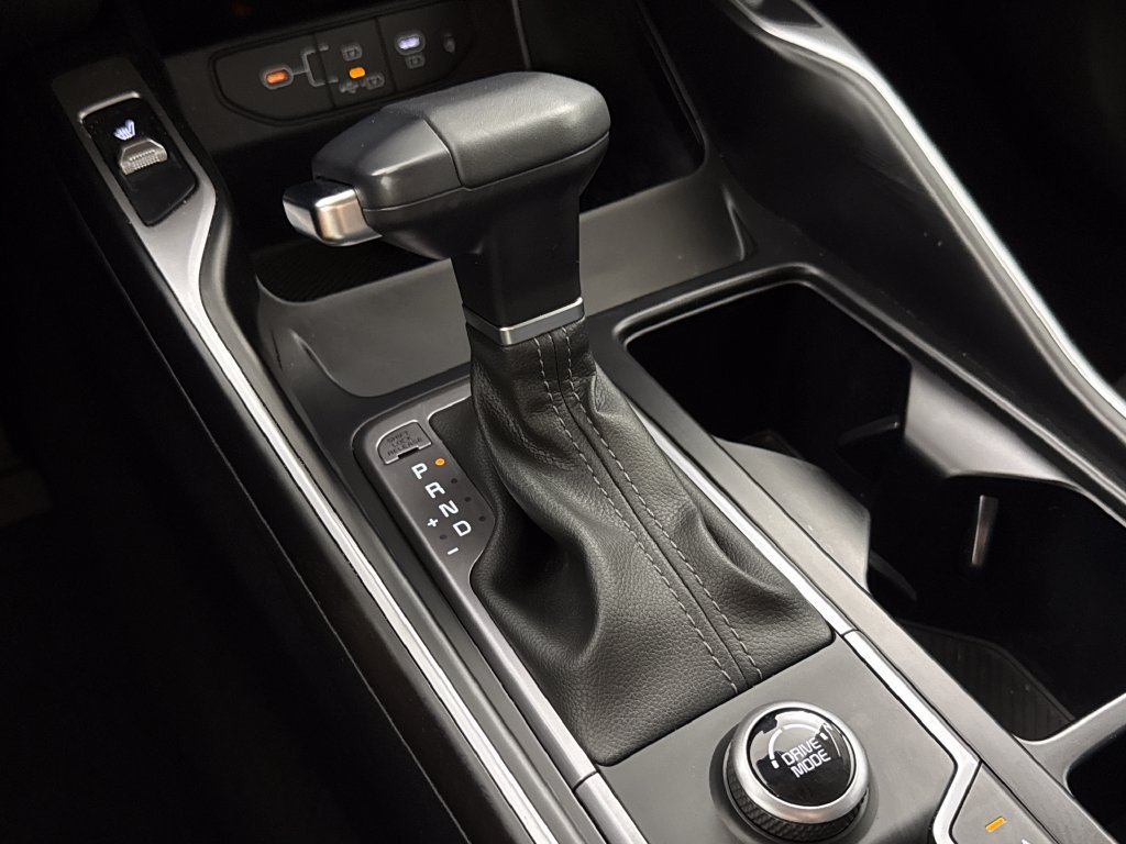 2025 Kia Sorento S - Photo 22