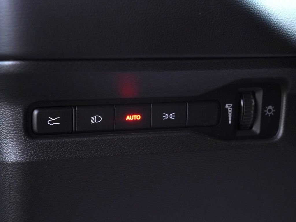 New 2026 Diamond Black Crystal Pearlcoat Dodge R/T Scat Pack image 11