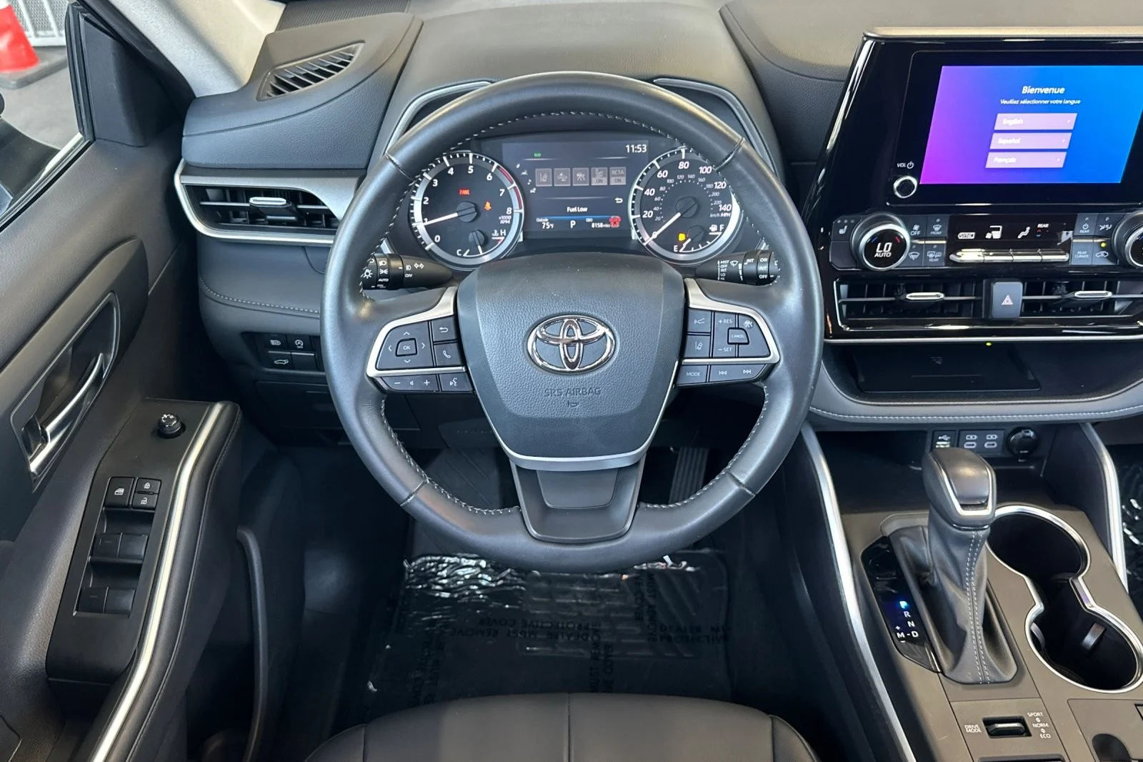 Certified Used 2024 MIDNIGHT BLACK Toyota XLE image 13