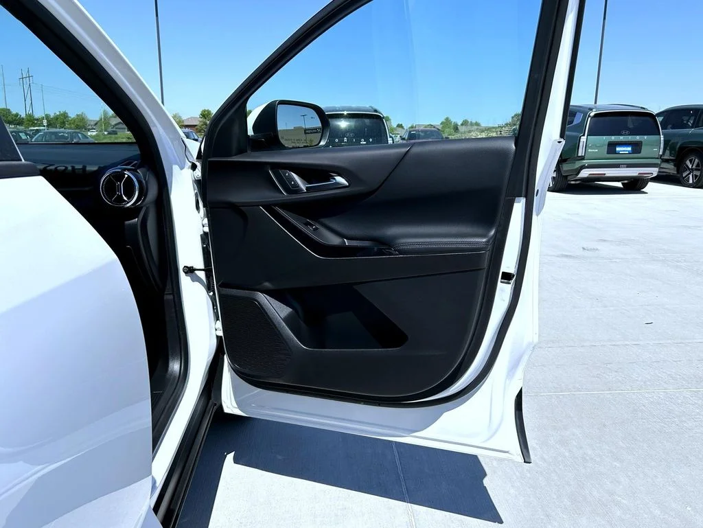 2025 Chevrolet Equinox LT - Photo 17