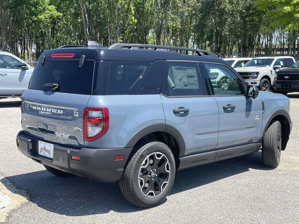 New 2026 Gray Ford Outer Banks image 3