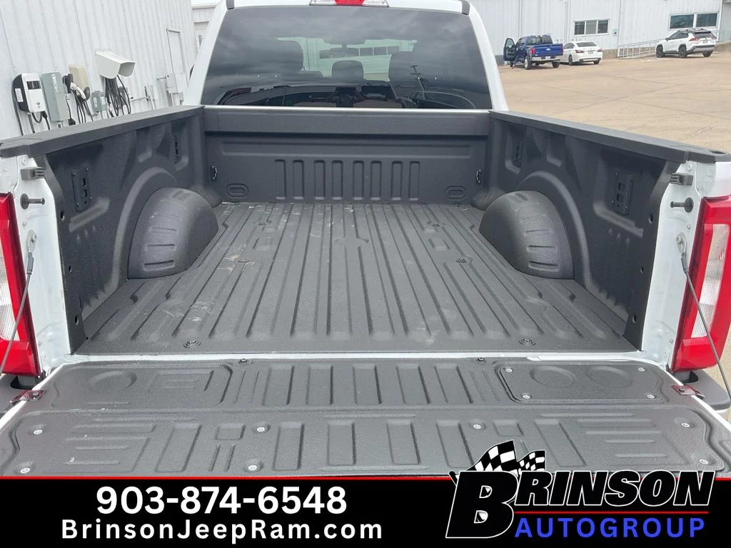 Used 2026 OXFORD WHITE Ford XLT image 9