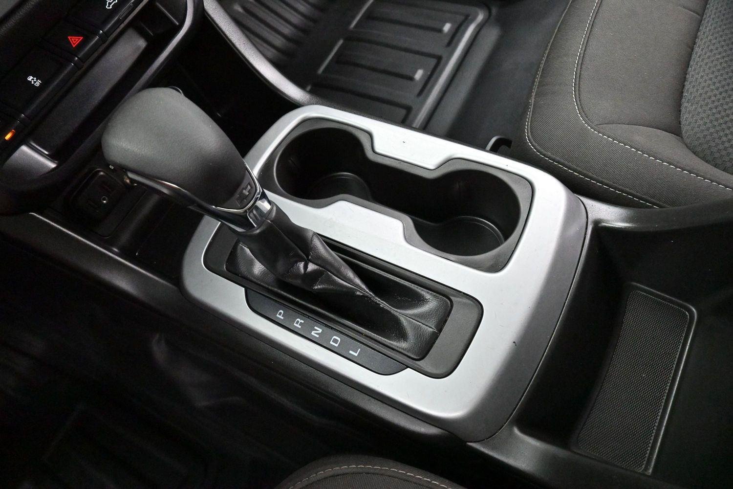 Used 2022 Summit White Chevrolet 4WD LT image 25