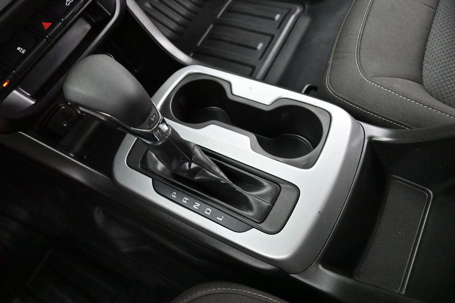 Used 2022 Summit White Chevrolet 4WD LT image 25