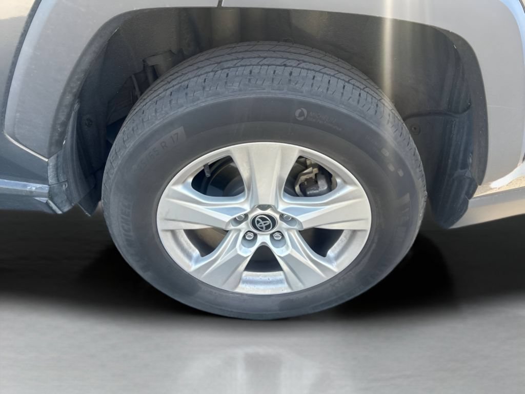 Used 2021 Magnetic Gray Metallic Toyota XLE image 17