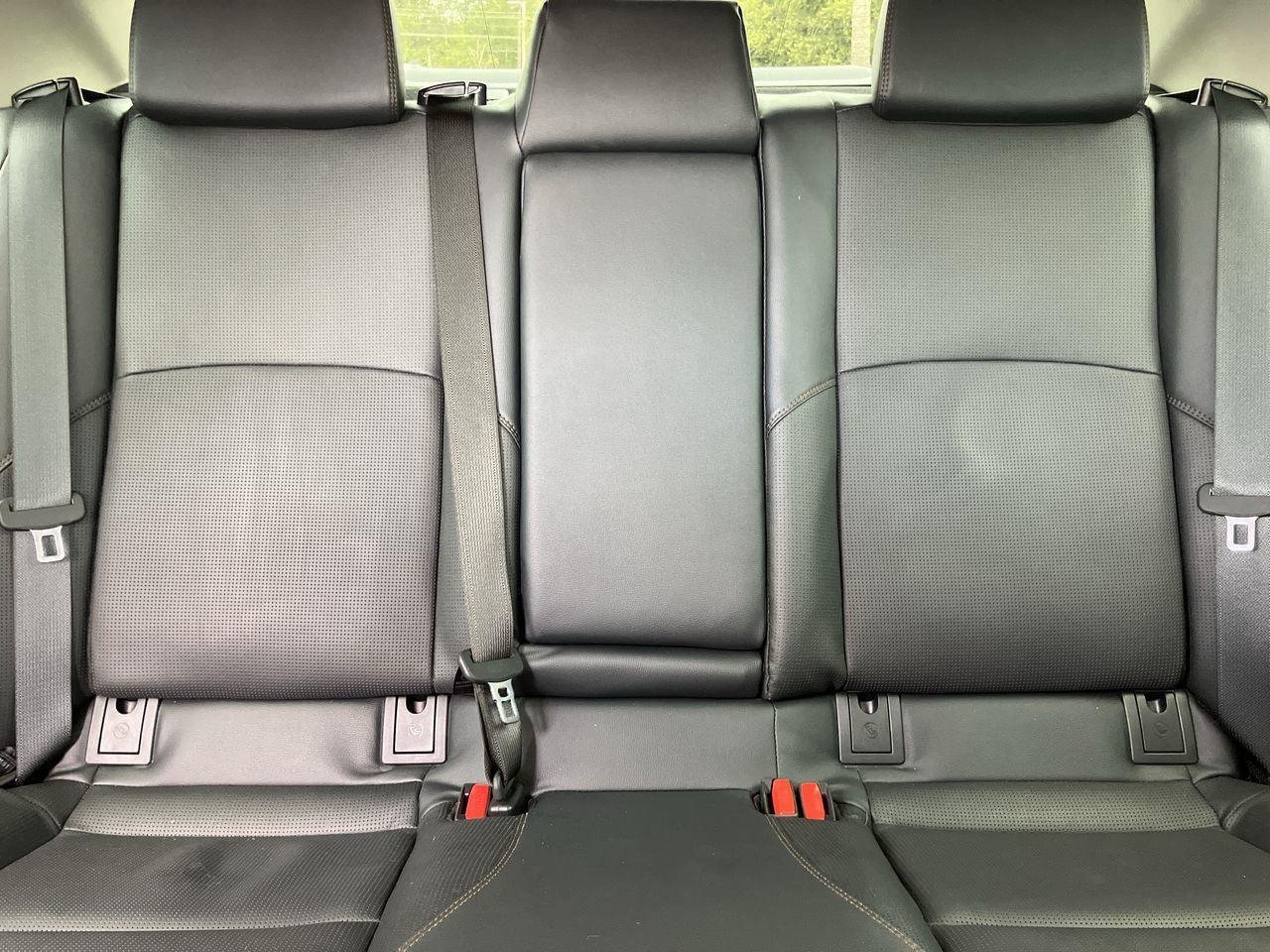 Used 2025 White (Wind Chill Pearl) Toyota XLE image 33