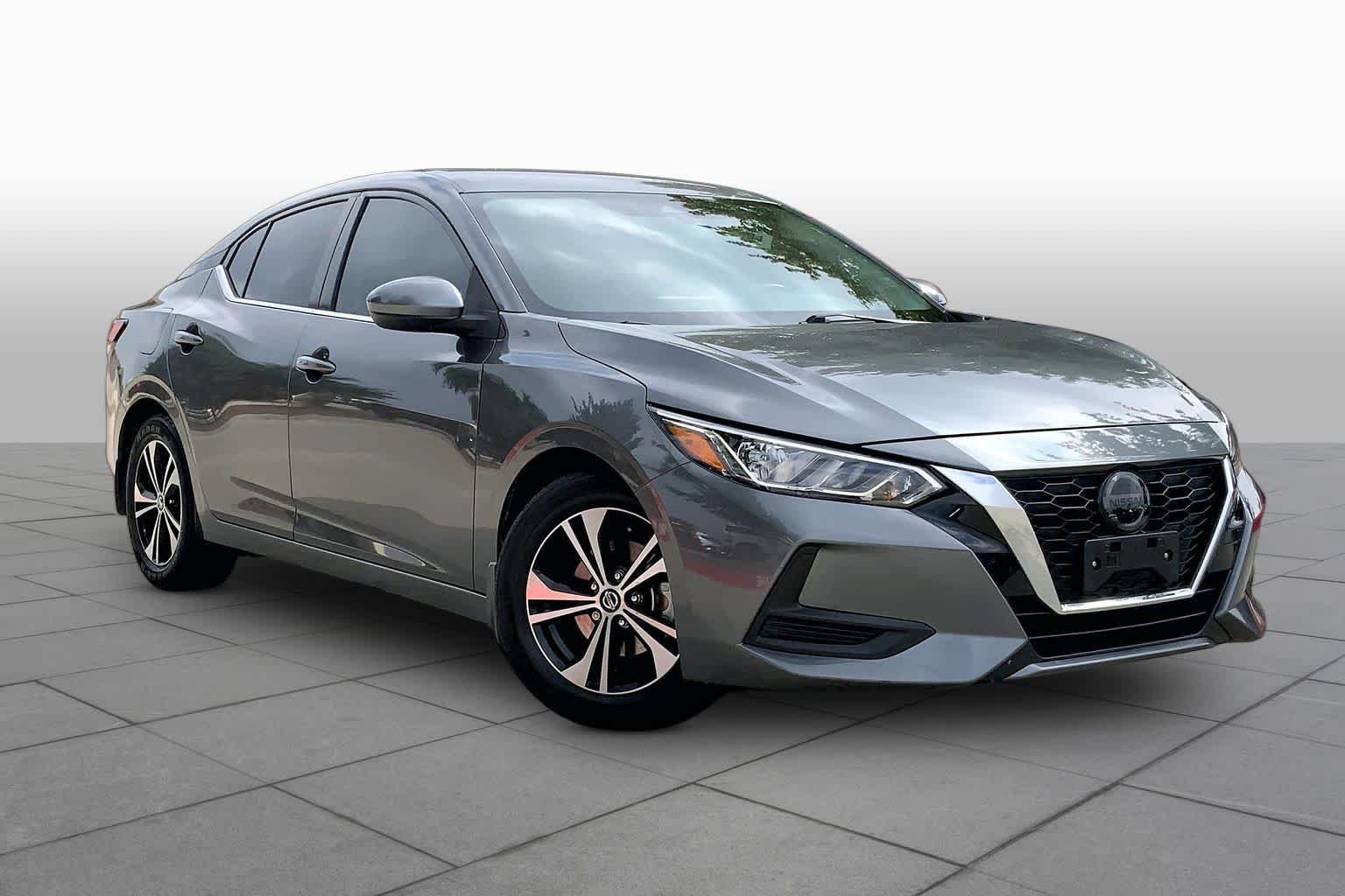Used 2022 Gun Metallic Nissan SV image 3