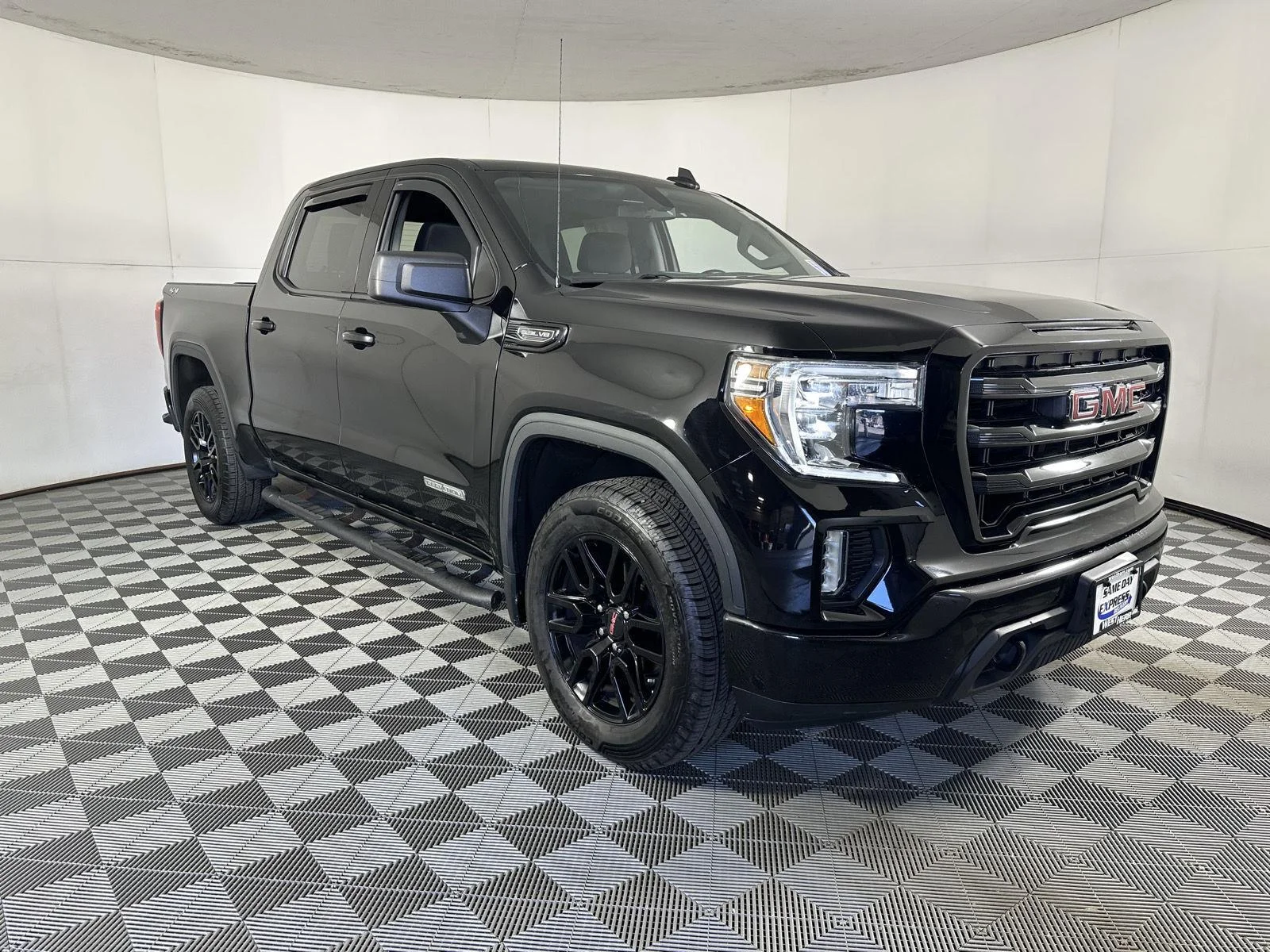 Used 2020 Onyx Black GMC Elevation image 19