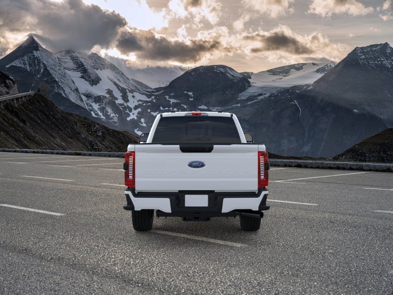 New 2026 Oxford White Ford XL image 5