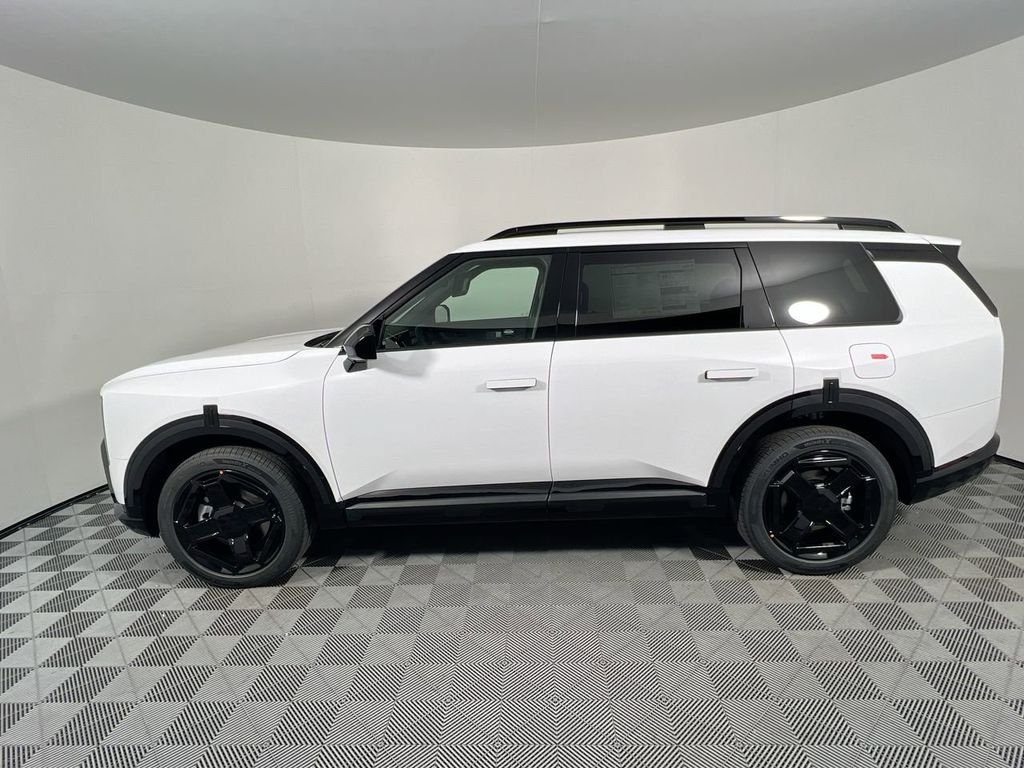 New 2027 Glacial White Pearl Kia X-LINE SX image 6
