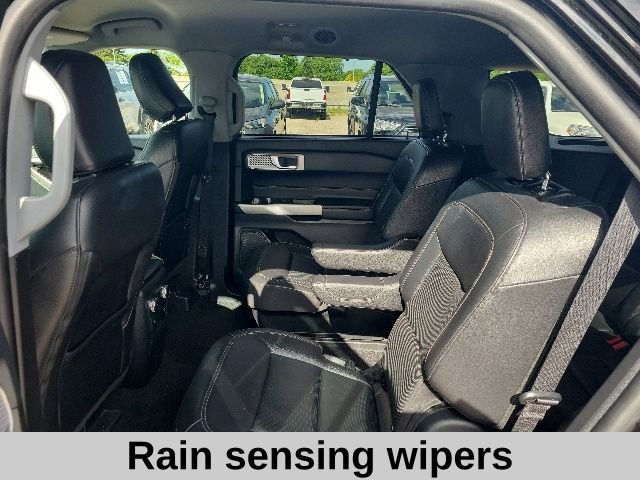 Used 2023 Black Metallic Ford Limited image 18